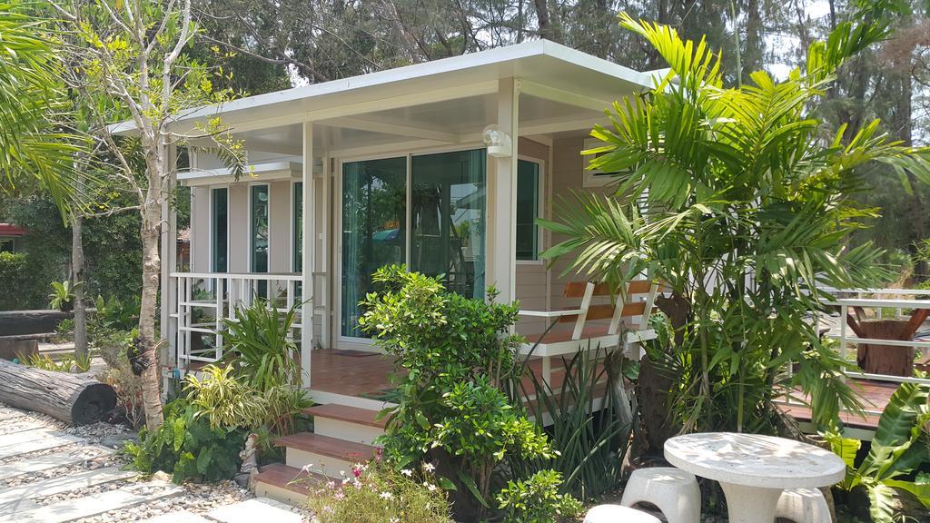 Oyo 75402 Villa Rayonghouse Ban Nong Sai Yong Dış mekan fotoğraf