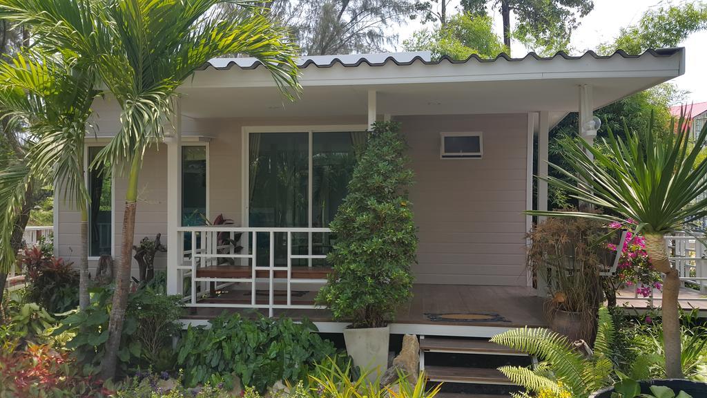 Oyo 75402 Villa Rayonghouse Ban Nong Sai Yong Dış mekan fotoğraf